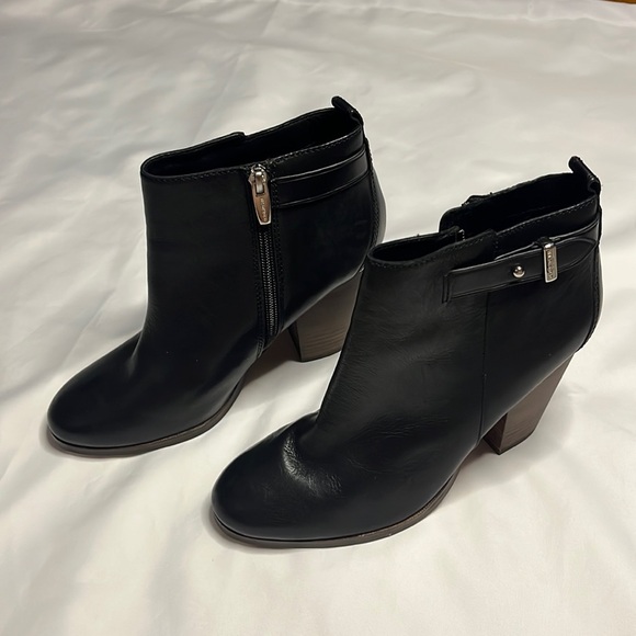 Coach Hewes Black Leather Zip Side Ankle Booties - Picture 1 of 5